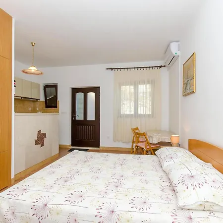 דירה With Parking Space Postira, Brac - 765 *