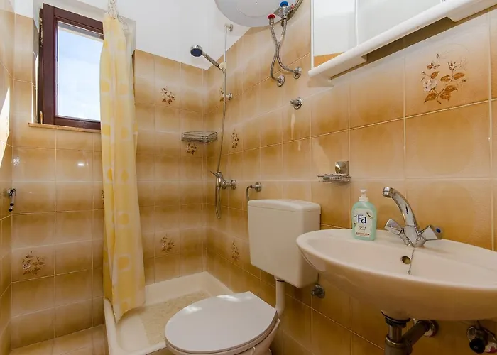 With Parking Space Postira, Brac - 765 Appartement *