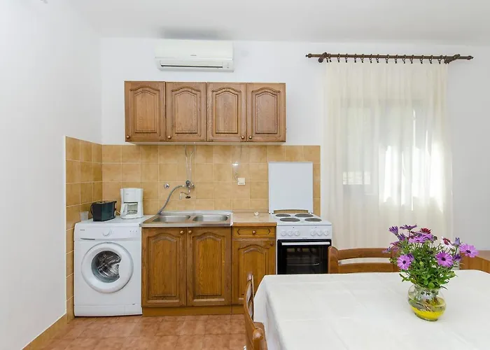 With Parking Space Postira, Brac - 765 Appartement Postira